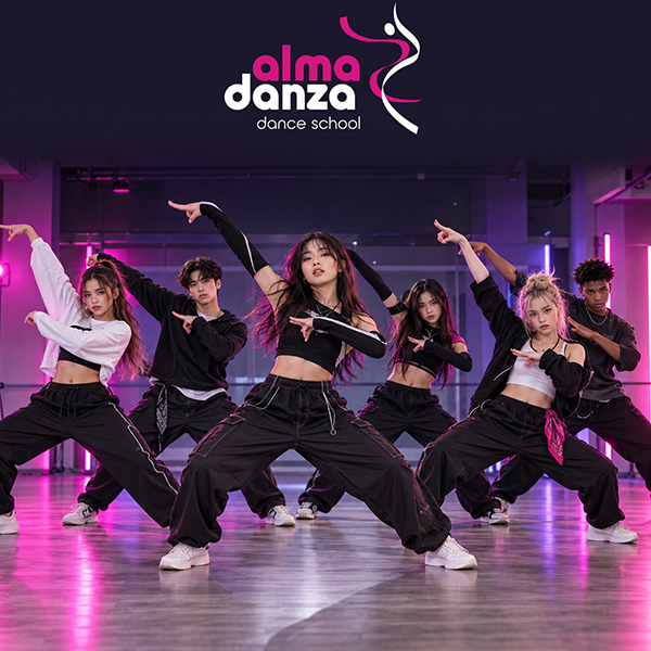 Το K-Pop είναι ο χορός που συνοδεύει την κορεατική pop μουσική. Οι χορογραφίες του ξεχωρίζουν...(Περισσότερα)