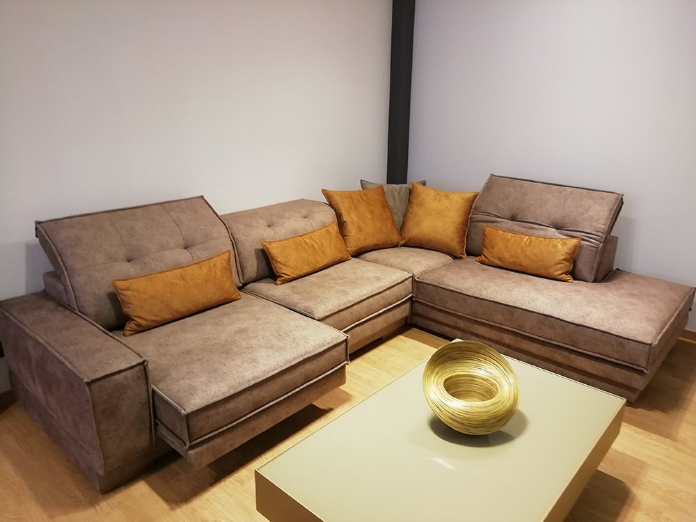 CORNER SOFA WITH 3 BACK TOWERS AND 2 RELAX IN THE SEAT (300X240)