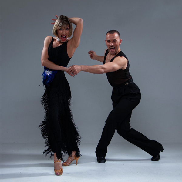 Χορευτικό ζευγάρι Latin από τον Απρίλιο του 2006 με συμμετοχές σε Ελλάδα και εξωτερικό...(Περισσότερα)