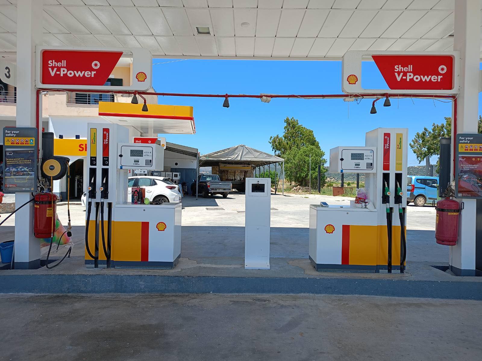 Πρατήριο καυσίμων και τεχνικές εγκαταστάσεις Fuel Tech