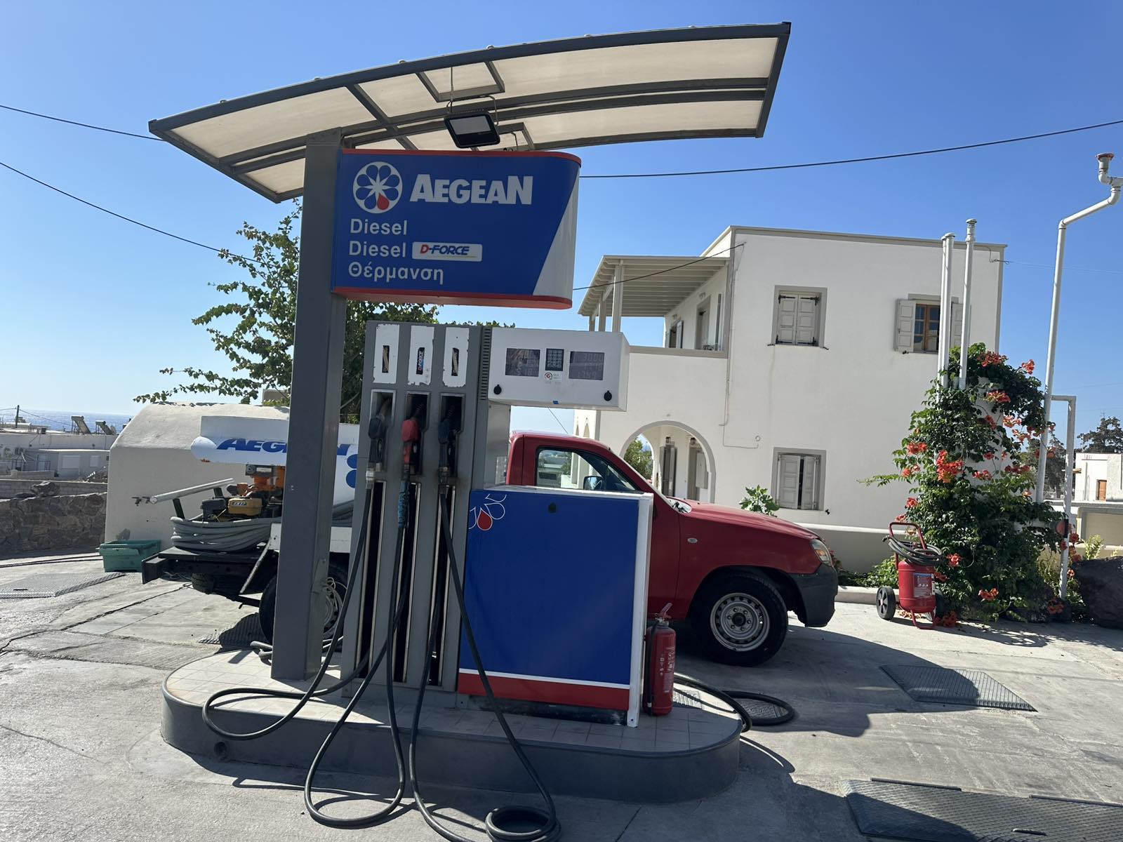 Αντλίες καυσίμων σε πρατήριο