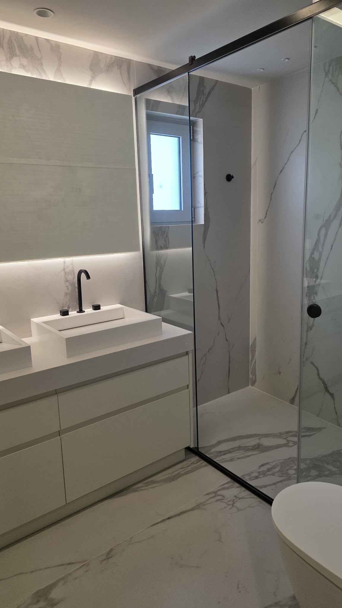 Εφαρμογή μαρμάρου Roussos Renovations