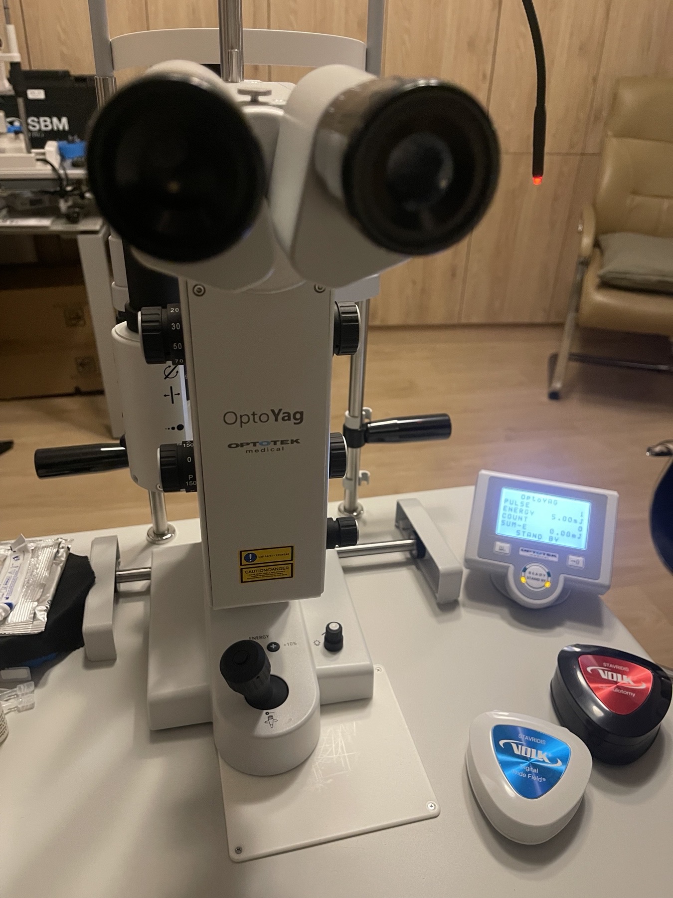 YAG Laser - Μελέτη Επέμβασης Καταρράκτη